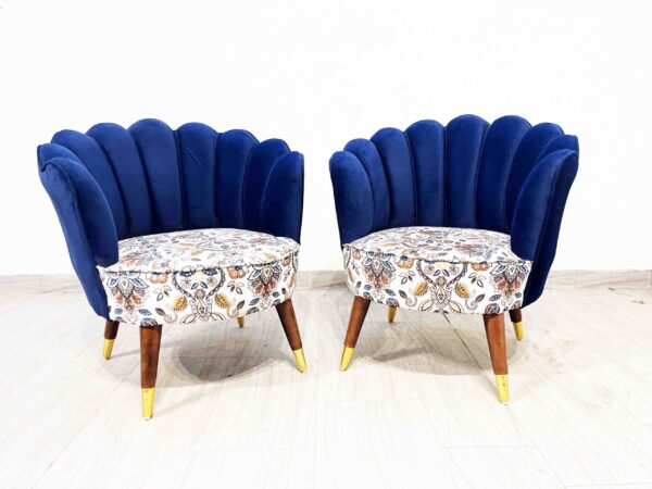 Sleepy Hallow Bedroom Chair Set of 2 - Image 5